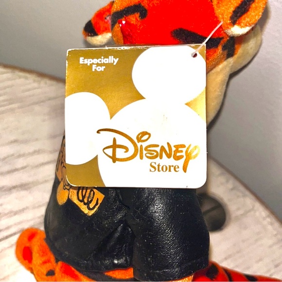 Disney Store Motorcycle Tigger! Vintage Perfect Condition Faux Leather Jacket - Picture 4 of 6